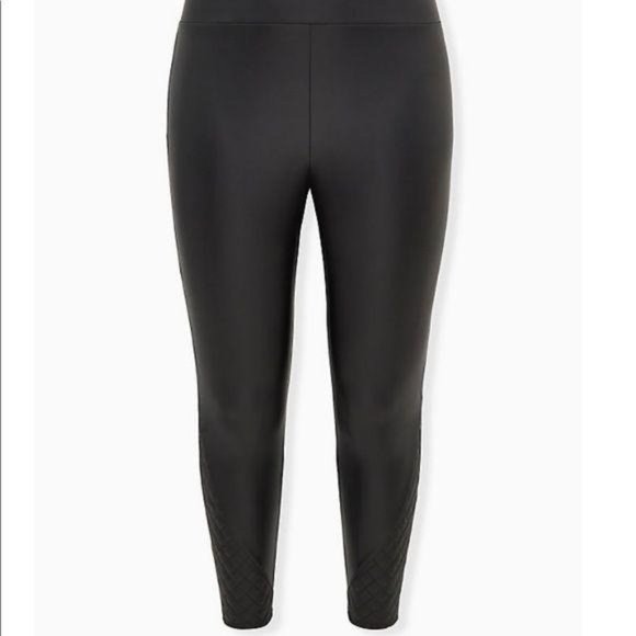 PLATINUM LEGGING - FAUX LEATHER QUILTED HEM - Picture 5 of 5